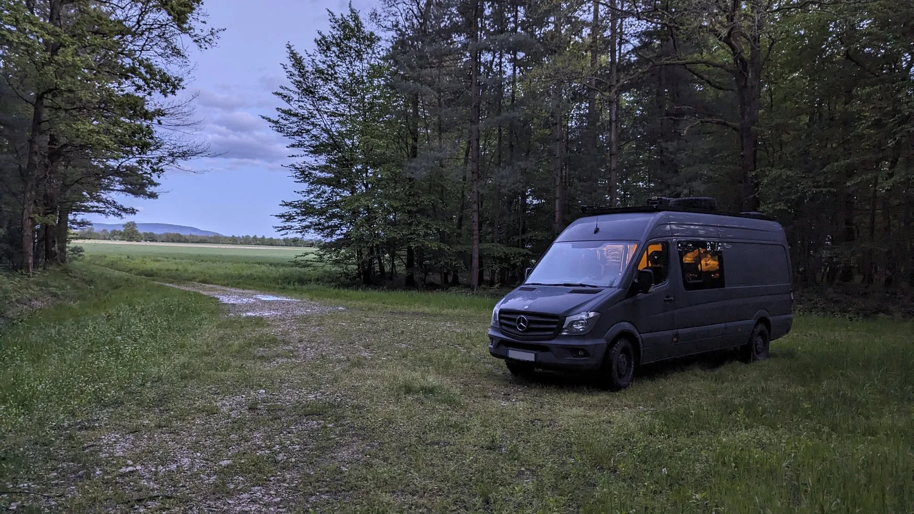 Vehicle — Image 15